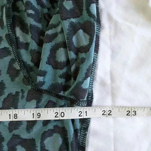 Jaclyn Smith collection blouse - Picture 4 of 7